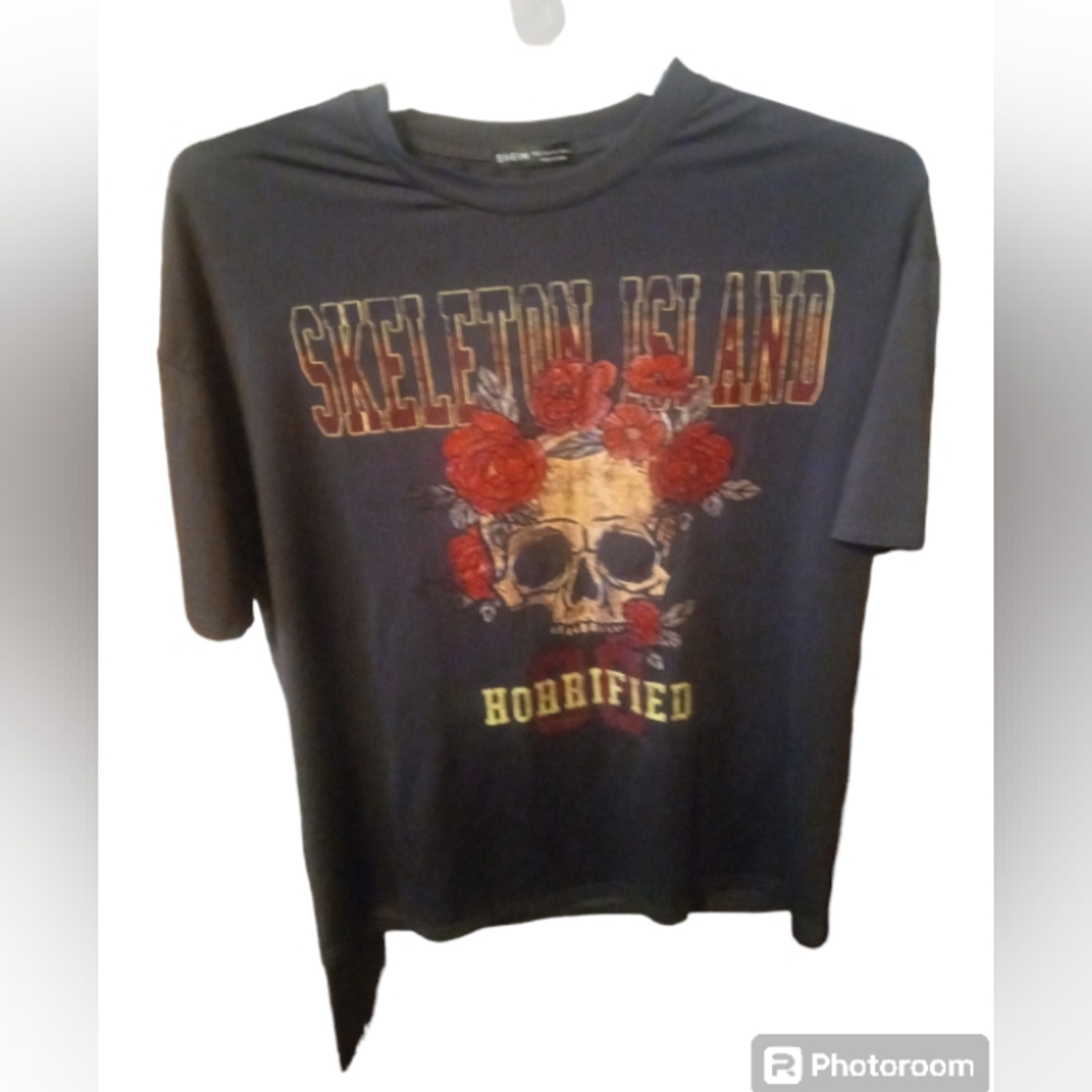 Shein "Skeleton Island Horrified" Dark Gray T-shirt SIZE Large